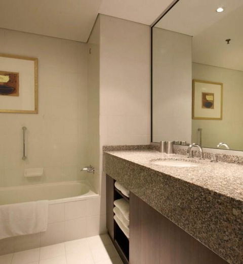 Residence On Langley Park - Kalgoorlie Accommodation 4