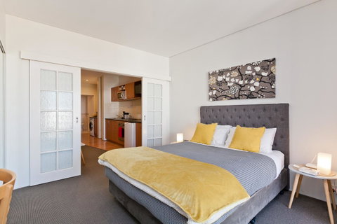 Central City Exclusive Apartments - Kalgoorlie Accommodation 6