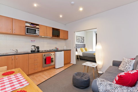 Central City Exclusive Apartments - Kalgoorlie Accommodation 7