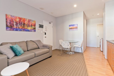 Central City Exclusive Apartments - Kalgoorlie Accommodation 9