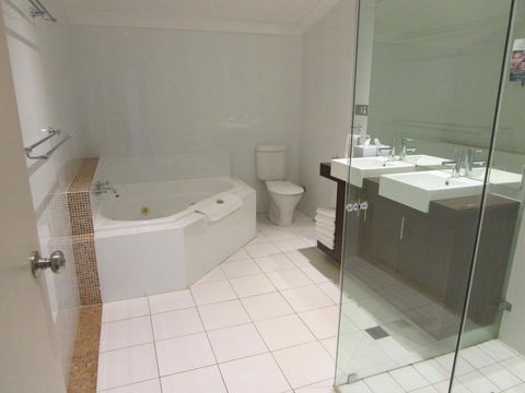 Crowne Plaza Hawkesbury Valley, An IHG Hotel - Kalgoorlie Accommodation 14