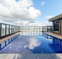 Japanese Style waterfront apt wt rooftop pool - Kalgoorlie Accommodation