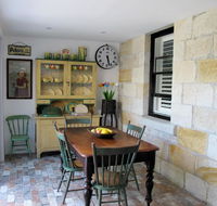 Apple Tree Cottage - Kalgoorlie Accommodation