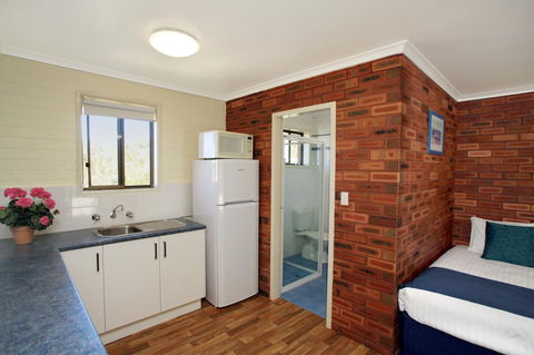 Pelican Motor Inn - Kalgoorlie Accommodation 36