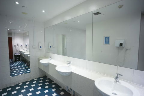YHA Sydney Central - Kalgoorlie Accommodation 11