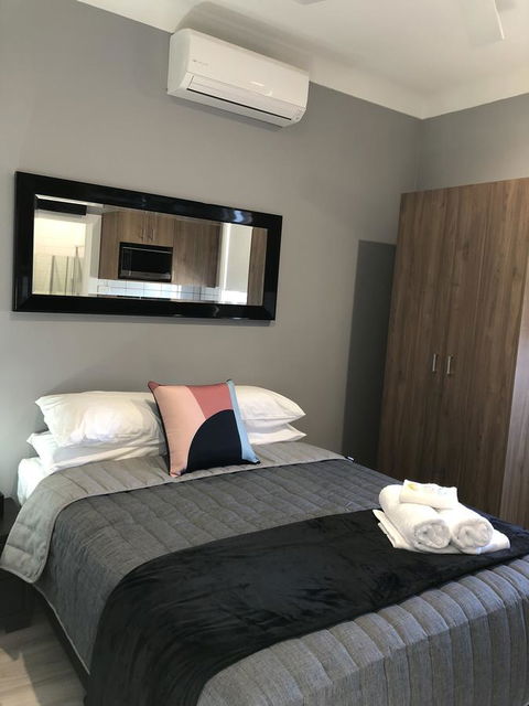 The Mark Studios - Kalgoorlie Accommodation 7