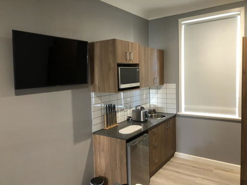 The Mark Studios - Kalgoorlie Accommodation 15