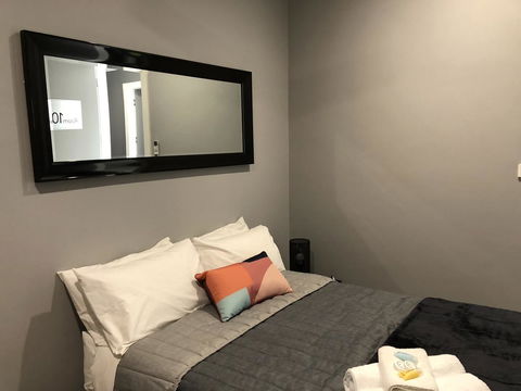 The Mark Studios - Kalgoorlie Accommodation 5