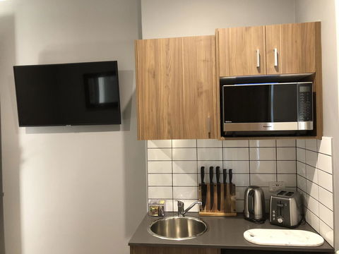 The Mark Studios - Kalgoorlie Accommodation 16