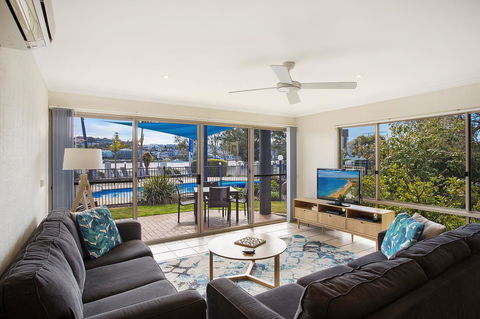Sails Luxury Apartments Merimbula - Kalgoorlie Accommodation 14