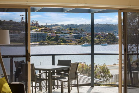 Sails Luxury Apartments Merimbula - Kalgoorlie Accommodation 2