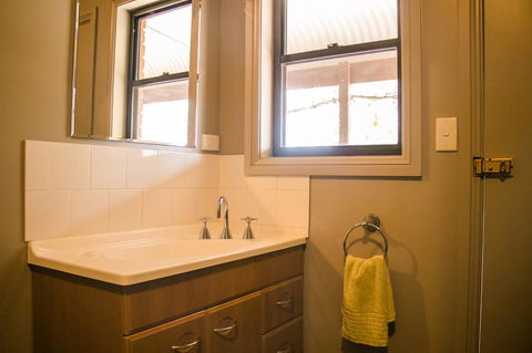 Ironstone Estate Lovedale - Kalgoorlie Accommodation 12