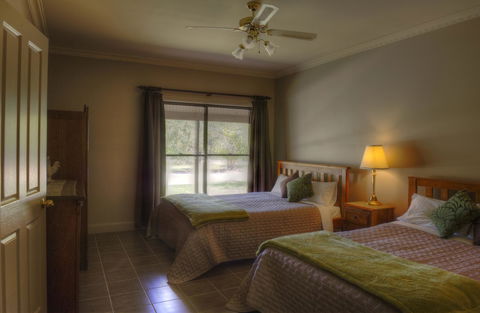 Ironstone Estate Lovedale - Kalgoorlie Accommodation 41
