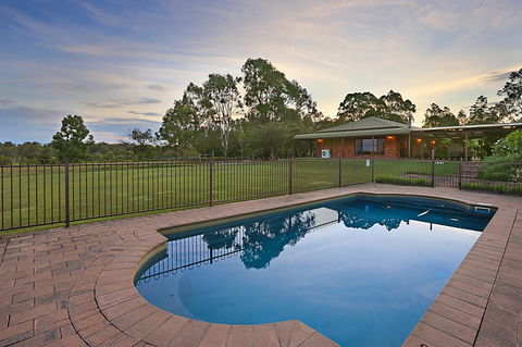 Ironstone Estate Lovedale - Kalgoorlie Accommodation 0