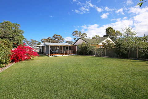 Hayes Beach House I Award Winner I 4 Mins To Beach - Kalgoorlie Accommodation 8