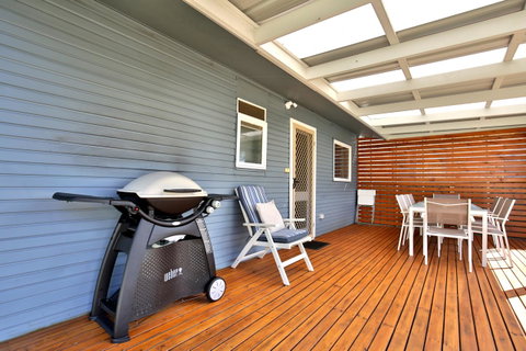 Hayes Beach House I Award Winner I 4 Mins To Beach - Kalgoorlie Accommodation 7