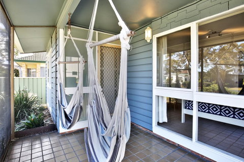 Hayes Beach House I Award Winner I 4 Mins To Beach - Kalgoorlie Accommodation 16
