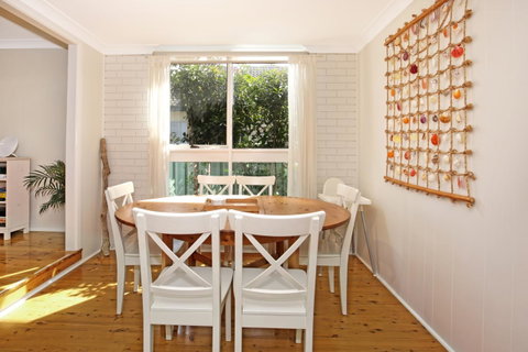 Hayes Beach House I Award Winner I 4 Mins To Beach - Kalgoorlie Accommodation 13