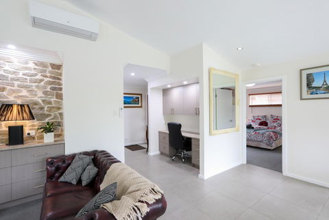 Armidale Cottage - House 2 - Kalgoorlie Accommodation 9