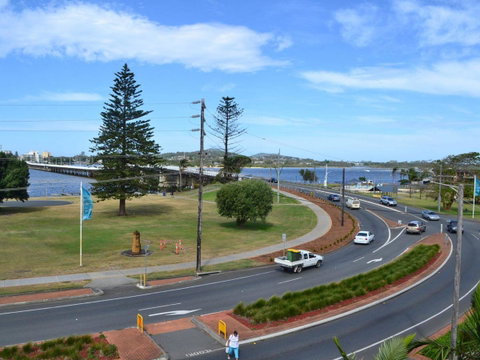 Oxley 8 At Tuncurry - Kalgoorlie Accommodation 3