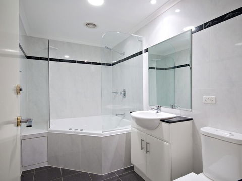 Messines Street, Breakwater Apartment, 104 - Kalgoorlie Accommodation 9