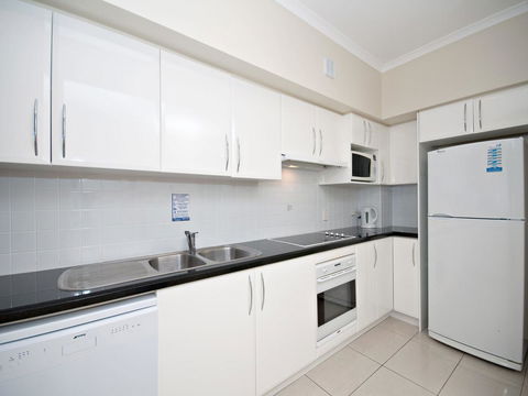 Messines Street, Breakwater Apartment, 104 - Kalgoorlie Accommodation 4