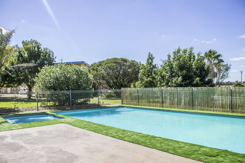 Allonville Gardens Motel - Kalgoorlie Accommodation 8