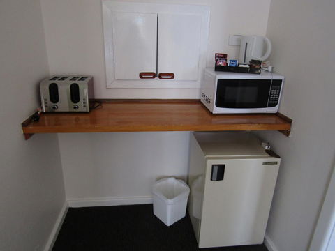Allonville Gardens Motel - Kalgoorlie Accommodation 21