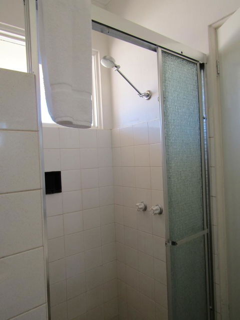 Allonville Gardens Motel - Kalgoorlie Accommodation 17