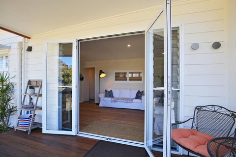 Jervis Bay Beach Shack I Pet Friendly - Kalgoorlie Accommodation 10