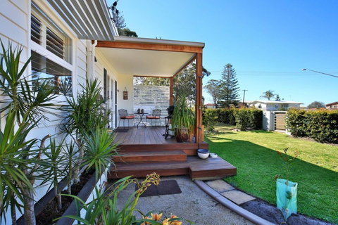 Jervis Bay Beach Shack I Pet Friendly - Kalgoorlie Accommodation 13