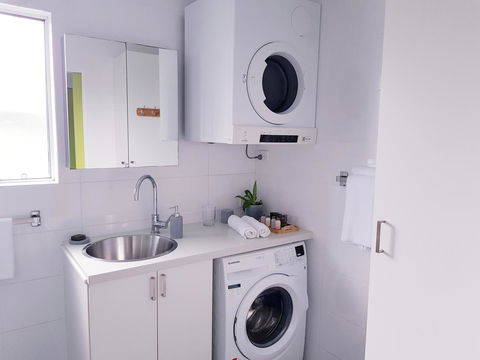 BookerBay Retreat! - Kalgoorlie Accommodation 9
