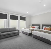 Horse and Jockey Hotel