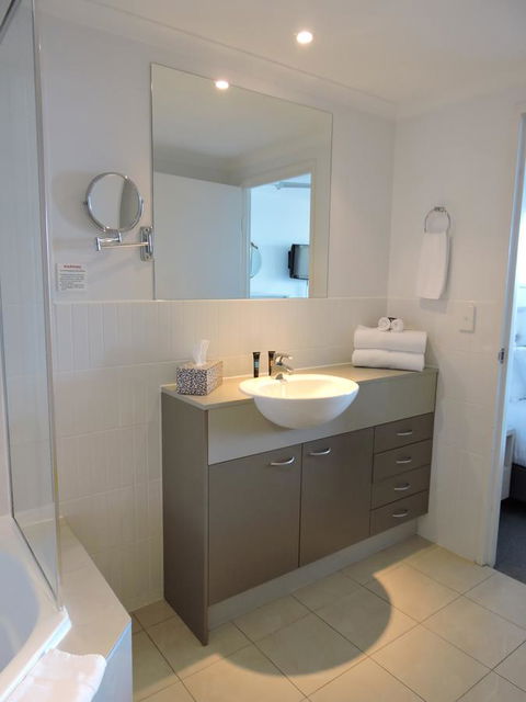 BASE Holidays - Ettalong Beach Premium Apartments - Kalgoorlie Accommodation 20