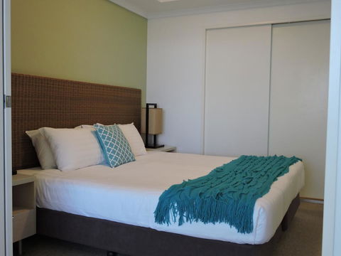 BASE Holidays - Ettalong Beach Premium Apartments - Kalgoorlie Accommodation 15