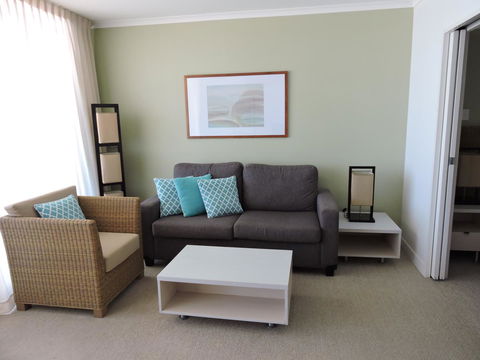 BASE Holidays - Ettalong Beach Premium Apartments - Kalgoorlie Accommodation 17