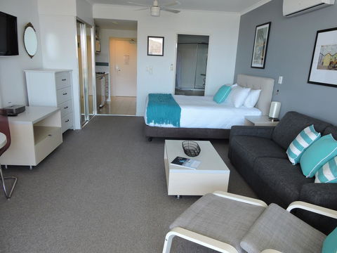 BASE Holidays - Ettalong Beach Premium Apartments - Kalgoorlie Accommodation 18