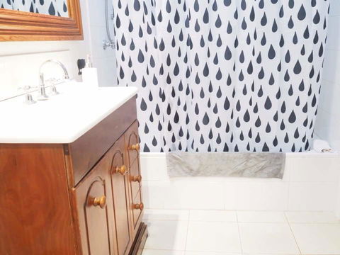 Lark Cottage - Kalgoorlie Accommodation 11