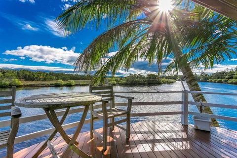 A Beach House At Byron - Kalgoorlie Accommodation 2