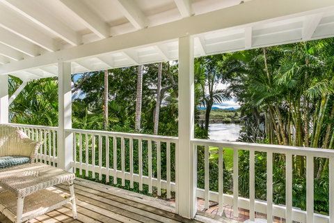 A Beach House At Byron - Kalgoorlie Accommodation 5