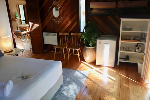 A Beach House At Byron - Kalgoorlie Accommodation 34