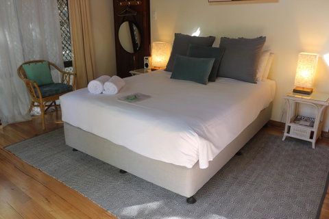 A Beach House At Byron - Kalgoorlie Accommodation 28