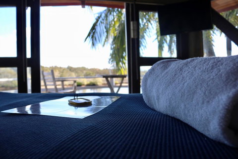 A Beach House At Byron - Kalgoorlie Accommodation 22