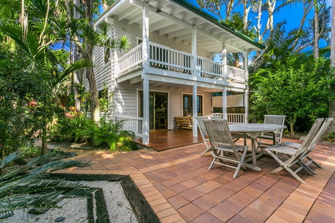A Beach House At Byron - Kalgoorlie Accommodation 7