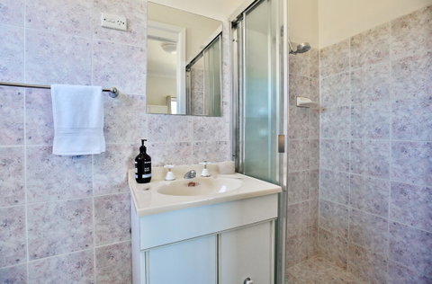 Glory @ Culburra - Absolute Beachfront - Pet & Family Friendly - Kalgoorlie Accommodation 10