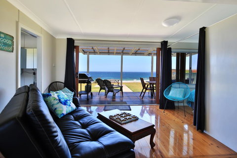 Glory @ Culburra - Absolute Beachfront - Pet & Family Friendly - Kalgoorlie Accommodation 1