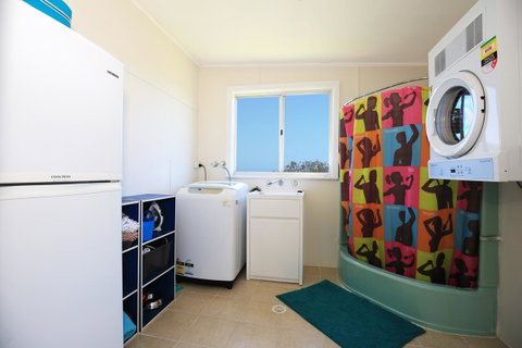 Glory @ Culburra - Absolute Beachfront - Pet & Family Friendly - Kalgoorlie Accommodation 11