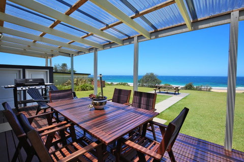 Glory @ Culburra - Absolute Beachfront - Pet & Family Friendly - Kalgoorlie Accommodation 0