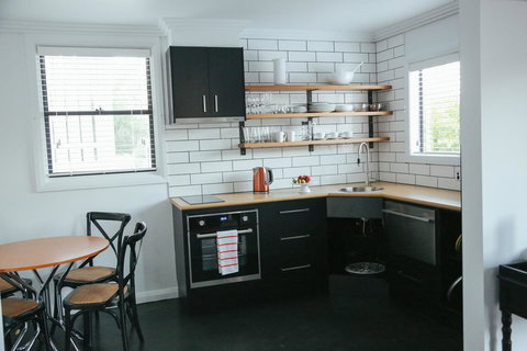 99 Hill Street Apartments - Kalgoorlie Accommodation 22