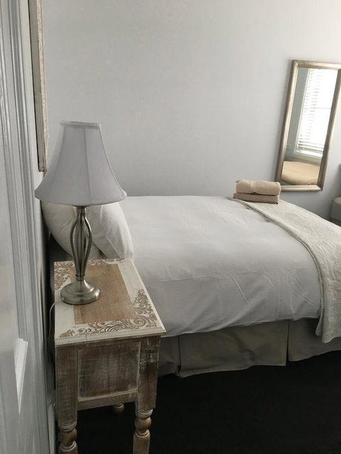 99 Hill Street Apartments - Kalgoorlie Accommodation 7